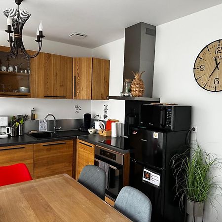 Maison La Capucine Sur Quai De Seine, Wifi, Machine A Laver, Parking Prive Gratuit Vernon  Exterior photo