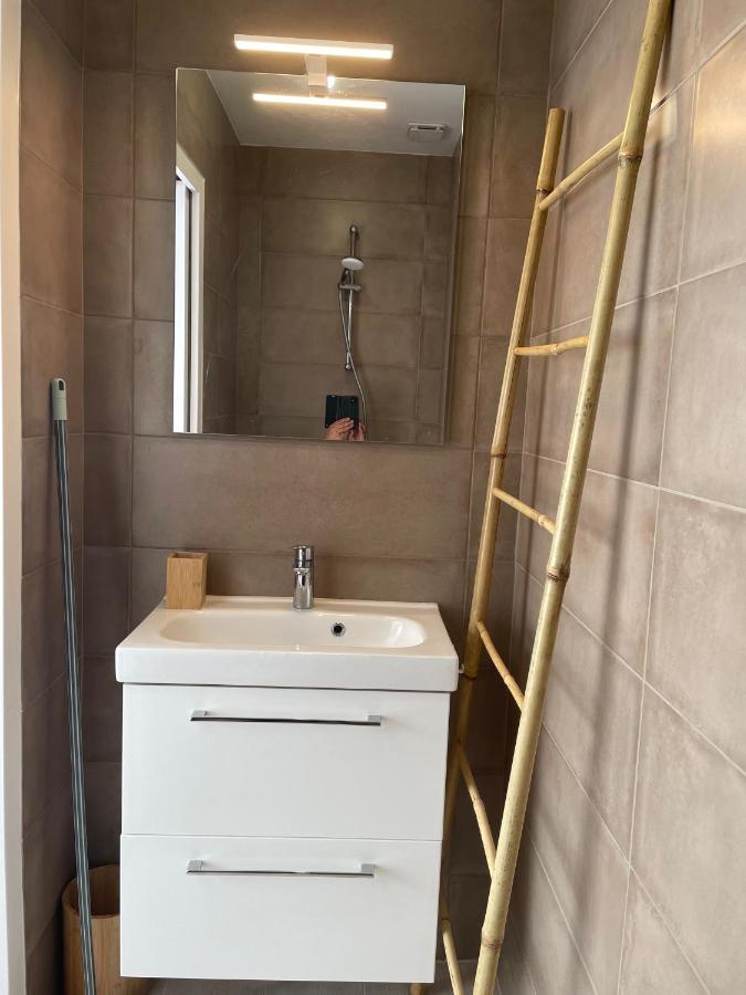 Maison La Capucine Sur Quai De Seine, Wifi, Machine A Laver, Parking Prive Gratuit Vernon  Exterior photo